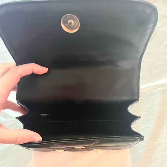 NWOT Faux leather studded bag - Picture 4 of 6